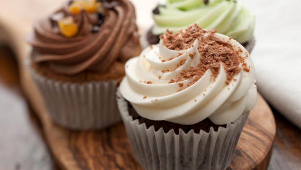 《<em>破产姐妹</em>》热播 纸杯<em>蛋糕</em>成吃货新关注_美食