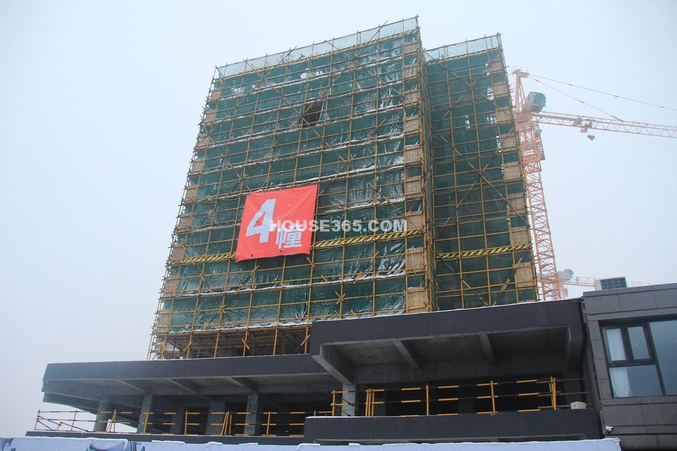 新中宇维萨4号楼施工现场 2013年1月